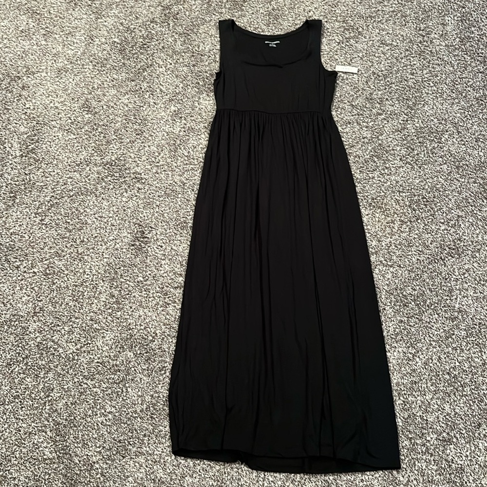 Amazon Essentials Crew Neck Maxi Dress - Medium